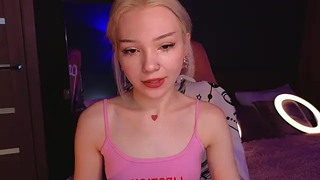 Snapshot of SandraBoyl chatting on January 2025 01:18:01 AM SandraBoyl online show from January 2025 01:18:01 AM