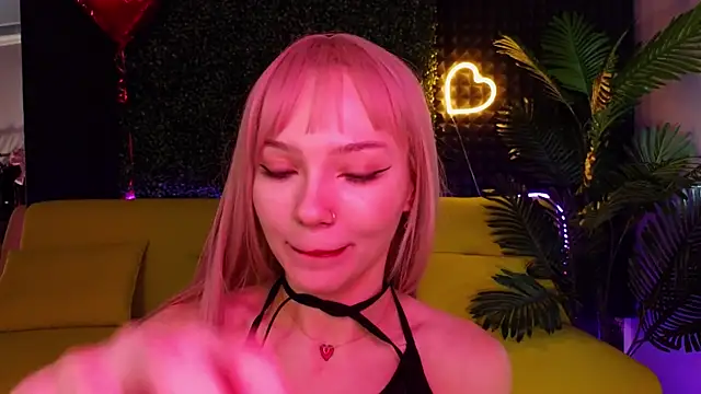 Snapshot of SandraBoyl chatting on March 2025 11:18:01 AM SandraBoyl online show from March 2025 11:18:01 AM