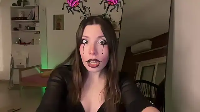 CringeButCute online show from October 2025 11:27:02 PM