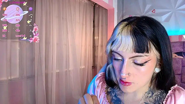 Snapshot of Candy_morgan412 chatting on February 2026 12:20:01 PM Candy morgan412 online show from February 2026 12:20:01 PM