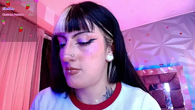 Snapshot of Candy_morgan412 chatting on February 2026 12:06:01 PM Candy morgan412 online show from February 2026 12:06:01 PM