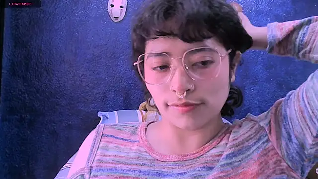 NinaYellow online show from January 2026 03:49:02 PM