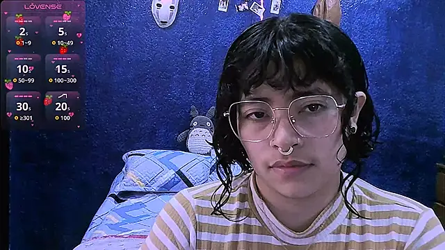 NinaYellow online show from February 2026 01:17:01 PM