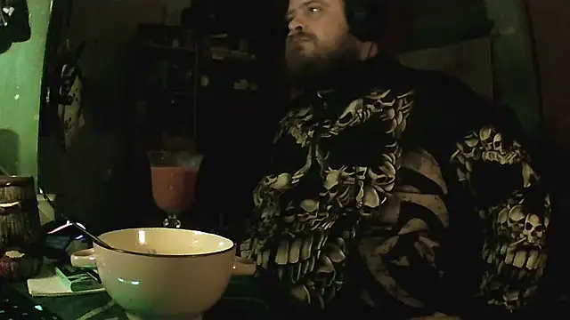 Snapshot of perversalus chatting on January 2025 08:13:01 PM perversalus online show from January 2025 08:13:01 PM