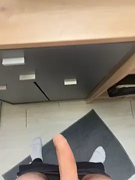 Mecchaud06 online show from April 2026 11:48:02 AM