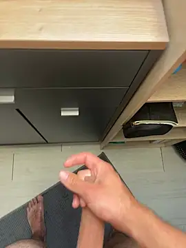 Mecchaud06 online show from April 2026 05:33:02 PM