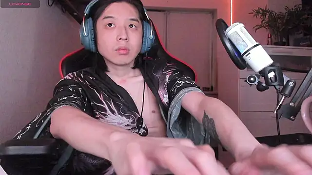 wexlee7 online show from February 2026 09:40:01 PM