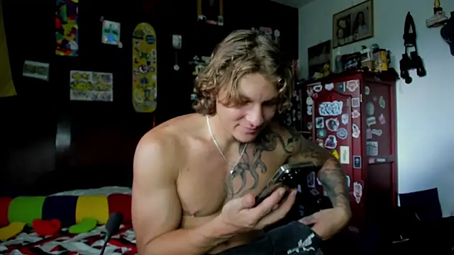 Tom Krakow online show from October 2025 08:49:02 PM