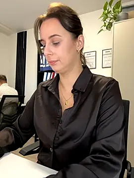 Snapshot of Hii_Lolla chatting on October 2025 07:10:02 AM Hii Lolla online show from October 2025 07:10:02 AM