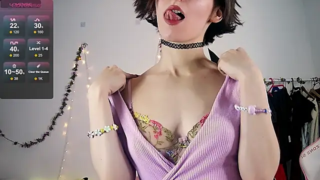 Violet Veliya online show from October 2025 04:05:02 PM