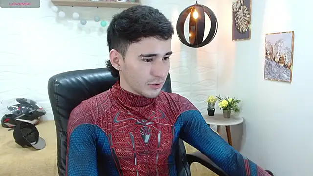 Snapshot of DmitriSanders chatting on March 2025 12:27:01 AM DmitriSanders online show from March 2025 12:27:01 AM