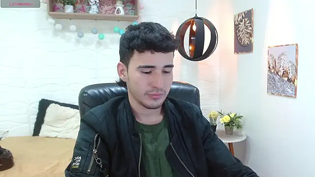 Snapshot of DmitriSanders chatting on March 2025 03:14:02 AM DmitriSanders online show from March 2025 03:14:02 AM