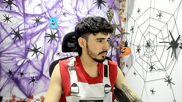 Snapshot of DmitriSanders chatting on November 2025 07:14:01 PM DmitriSanders online show from November 2025 07:14:01 PM