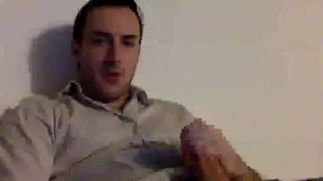 Snapshot of mainnrd chatting on January 2025 07:40:01 PM mainnrd online show from January 2025 07:40:01 PM