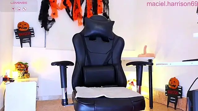 MacielHarrison online show from October 2025 12:57:01 AM