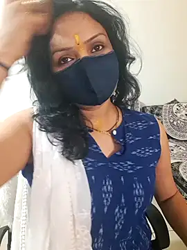 Snapshot of khushikhushi chatting on January 2025 07:06:02 AM khushikhushi online show from January 2025 07:06:02 AM