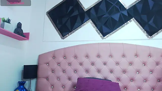 Snapshot of andrea_safeira_doll chatting on March 2025 08:28:01 PM andrea safeira doll online show from March 2025 08:28:01 PM