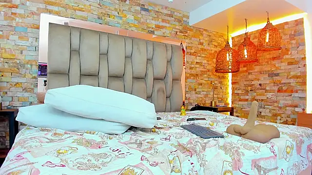 karla dunn online show from February 2025 11:04:02 PM