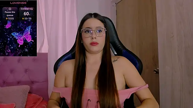 ParisShayk online show from February 2026 06:12:02 PM