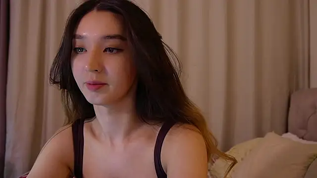 Snapshot of Sarasuo1 chatting on December 2024 02:05:02 PM Sarasuo1 online show from December 2024 02:05:02 PM