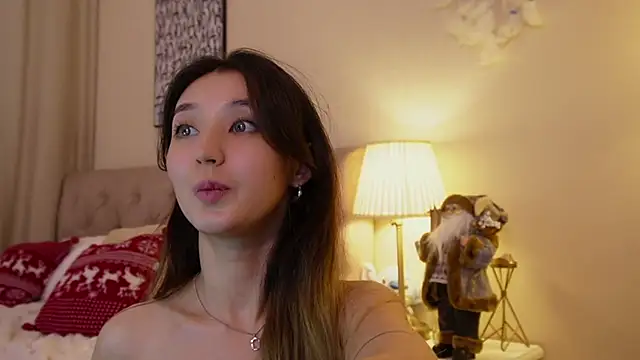 Snapshot of Sarasuo1 chatting on January 2025 08:03:01 AM Sarasuo1 online show from January 2025 08:03:01 AM