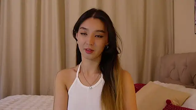 Snapshot of Sarasuo1 chatting on January 2025 11:21:02 AM Sarasuo1 online show from January 2025 11:21:02 AM