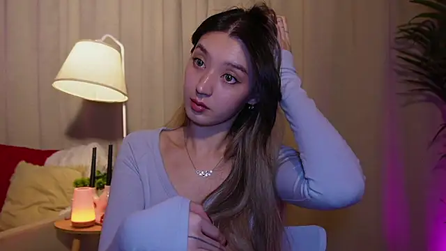 Snapshot of Sarasuo1 chatting on February 2025 02:22:02 PM Sarasuo1 online show from February 2025 02:22:02 PM