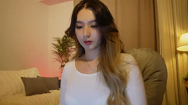 Snapshot of Sarasuo1 chatting on September 2025 01:13:01 PM Sarasuo1 online show from September 2025 01:13:01 PM