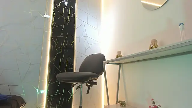 Cloeandtyfanny online show from March 2026 01:16:02 PM