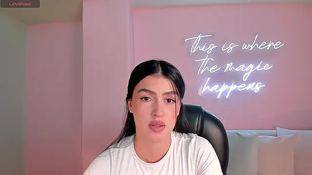 PaulinaSantos  online show from September 2025 06:44:02 PM