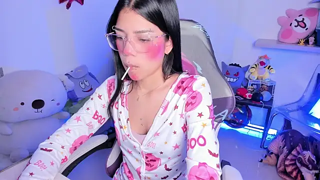 Snapshot of cutestephuwu chatting on October 2025 11:37:01 PM cutestephuwu online show from October 2025 11:37:01 PM