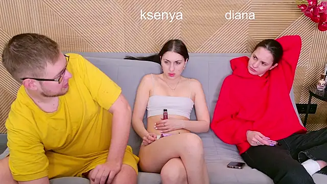 Ksenny online show from April 2026 06:07:02 AM