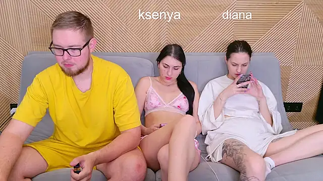 Ksenny online show from June 2026 06:58:01 AM