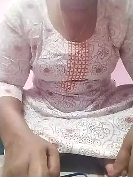 Snapshot of Tamilpriya46 chatting on January 2025 10:27:01 AM Tamilpriya46 online show from January 2025 10:27:01 AM