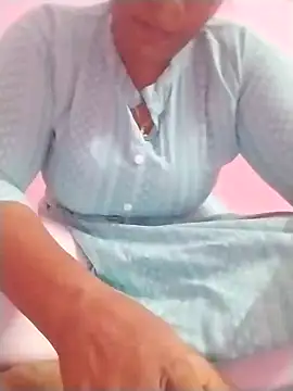 Snapshot of Tamilpriya46 chatting on February 2025 07:20:01 AM Tamilpriya46 online show from February 2025 07:20:01 AM