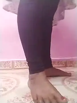 Snapshot of Tamilpriya46 chatting on February 2025 07:04:02 AM Tamilpriya46 online show from February 2025 07:04:02 AM
