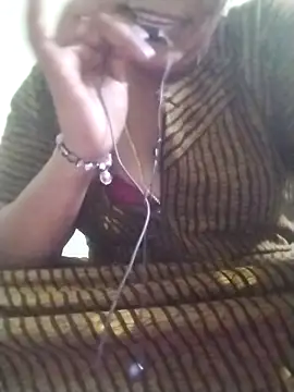 Snapshot of Tamilpriya46 chatting on March 2025 05:56:02 PM Tamilpriya46 online show from March 2025 05:56:02 PM