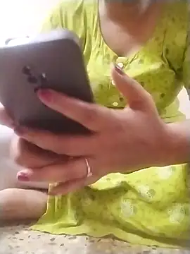 Snapshot of Tamilpriya46 chatting on September 2025 05:02:01 PM Tamilpriya46 online show from September 2025 05:02:01 PM