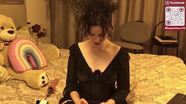 Snapshot of SophieCharm chatting on February 2026 07:17:02 PM SophieCharm online show from February 2026 07:17:02 PM