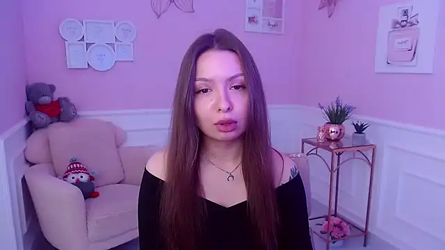 LucySkilar online show from January 2025 05:53:01 AM