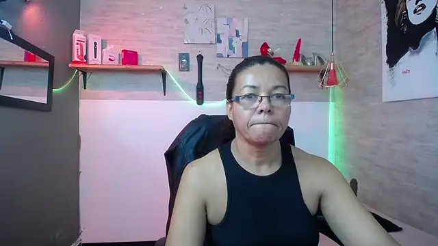 MaturePure online show from October 2025 09:46:01 PM