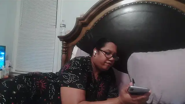 ebonyred online show from February 2026 02:20:02 AM