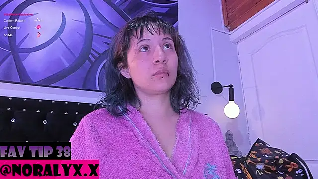 Snapshot of hey_noraly chatting on July 2026 04:08:02 AM hey noraly online show from July 2026 04:08:02 AM