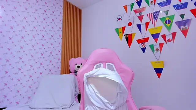 Snapshot of Soyqueen chatting on July 2026 02:15:02 AM Soyqueen online show from July 2026 02:15:02 AM