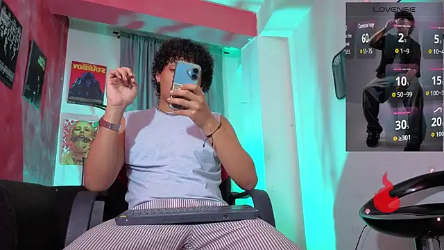 Snapshot of GaelOconner chatting on February 2026 02:59:02 AM GaelOconner online show from February 2026 02:59:02 AM