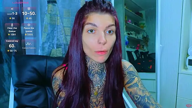tattooedBabyy online show from June 2026 02:33:01 PM