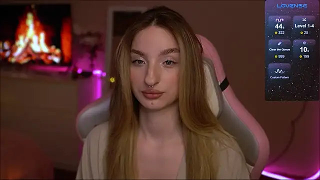 Snapshot of Lexy_kiky chatting on January 2025 01:22:01 AM Lexy kiky online show from January 2025 01:22:01 AM