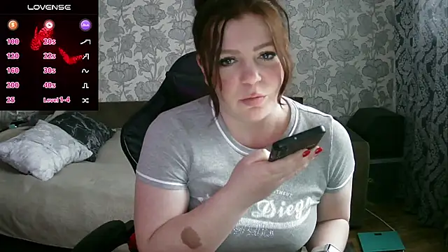 Snapshot of Sabrina_Poison chatting on February 2025 09:43:01 AM Sabrina Poison online show from February 2025 09:43:01 AM