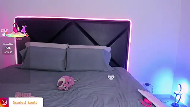 ScarlettAndClark online show from January 2026 04:38:01 AM