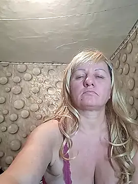 FameLara online show from January 2026 12:22:02 PM